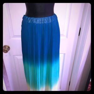 Muti-color pleated skirt